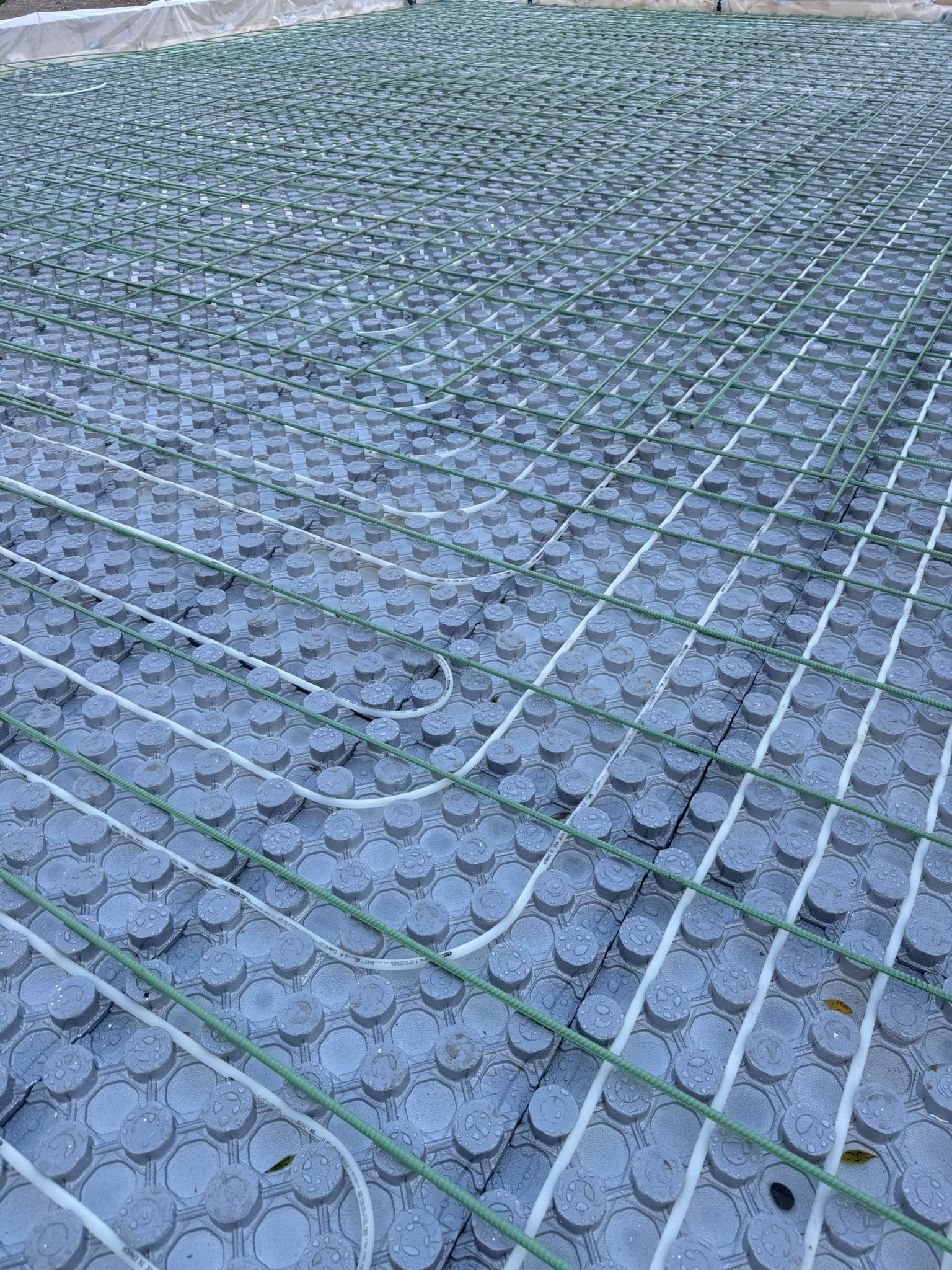 Floor heating installation 11