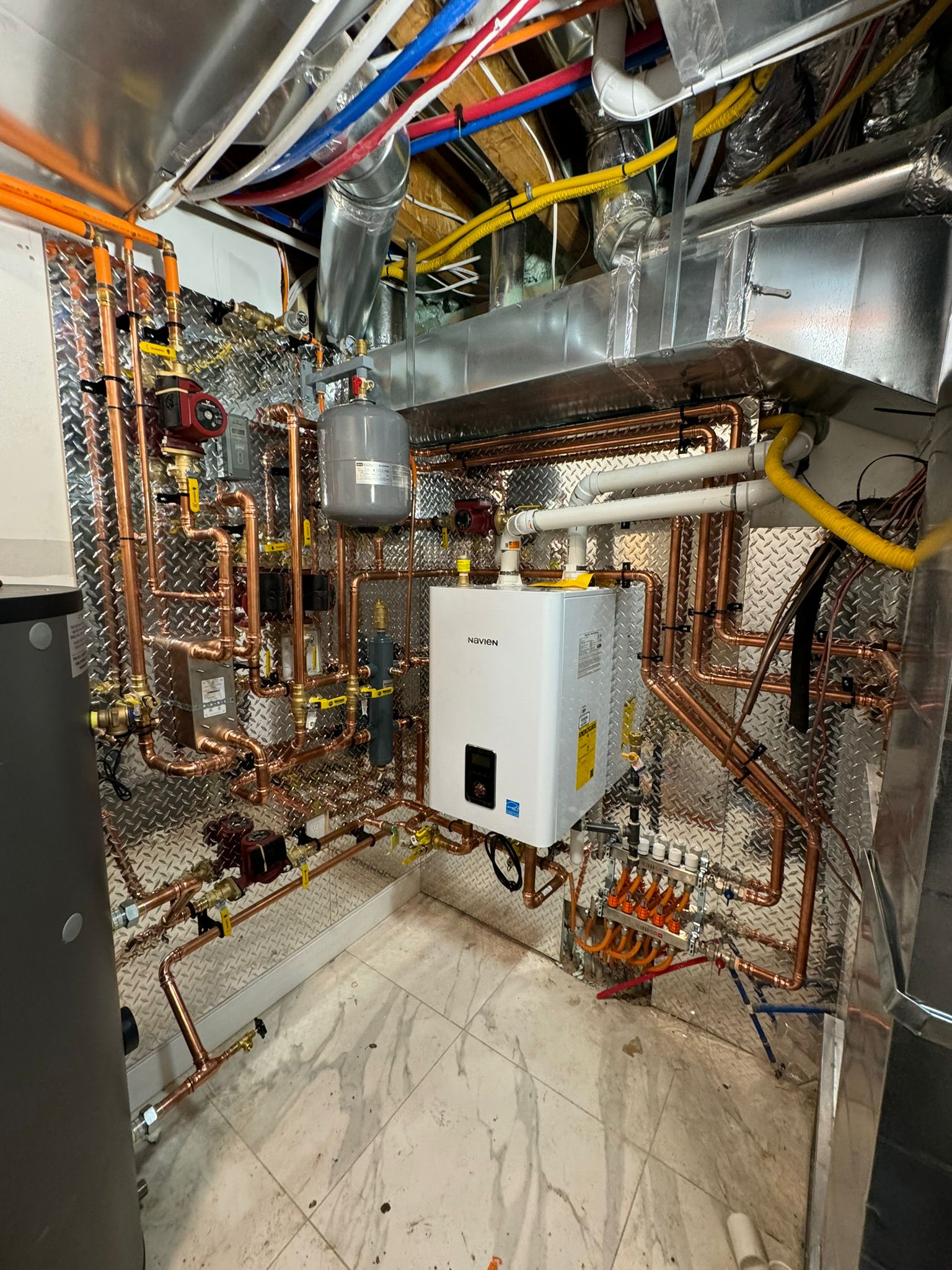 Floor heating installation 5