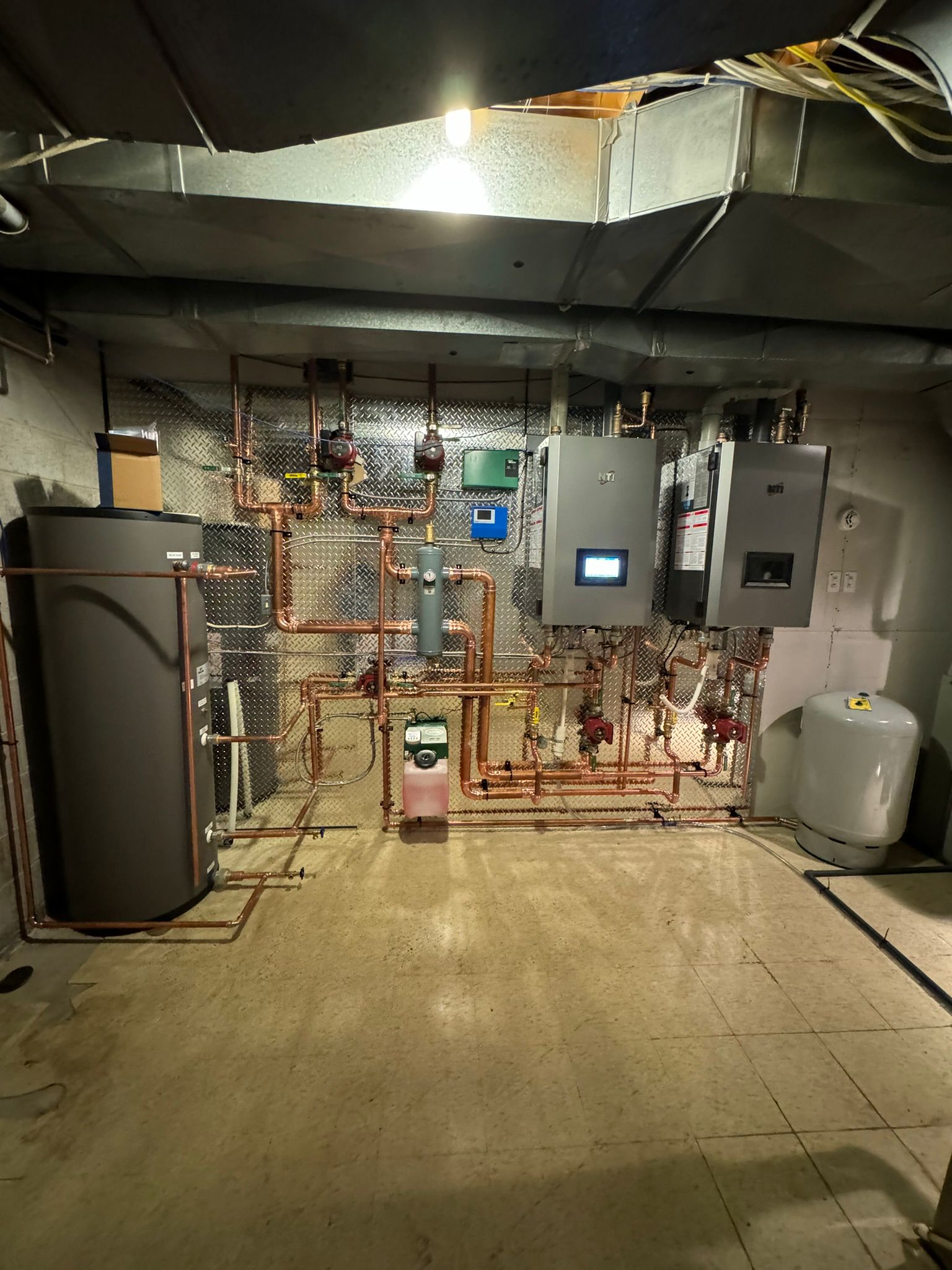 Floor heating installation 8